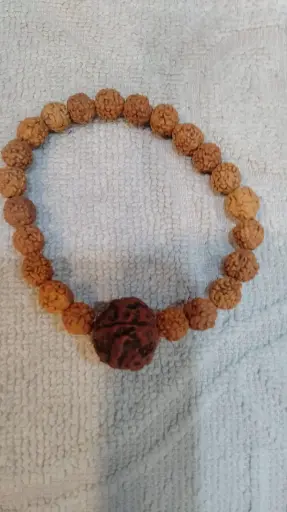 Panch Mukhi Rudraksh braslet